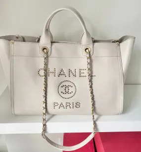 Chanel Deauville tote bag